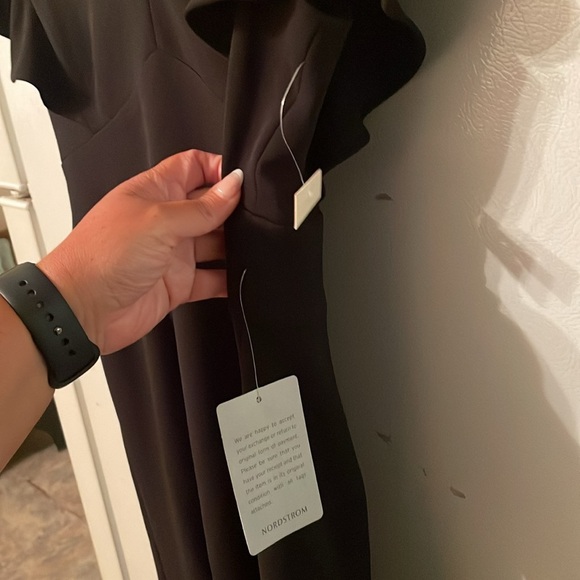 Eliza J NWT Size 8 Black Dress Ruffle Sleeves - Picture 4 of 8